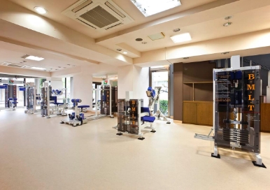 WORLDWIDE MEDICAL TRAINING CENTER WING